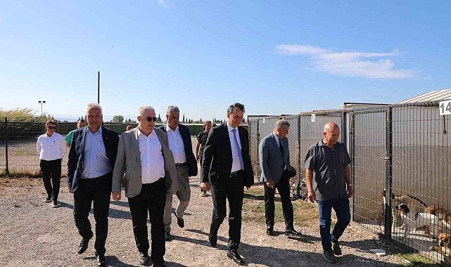 Kaymakam Zafer Engin, Sokak Hayvanları Bakım ve Rehabilitasyon Merkezi'ni ziyaret etti