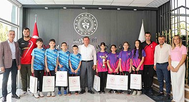 Kayseri kız takımı ANALİG'de Türkiye Şampiyonu oldu