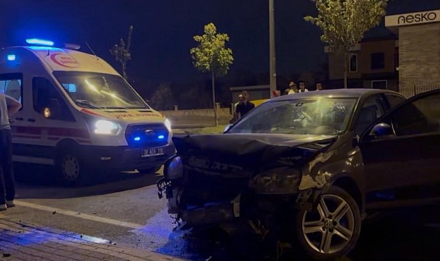 Kayseri'de kontrolden çıkan otomobil duvara çarptı: 1 yaralı