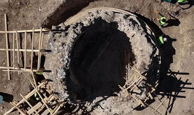 Kemah'ta tarihi Sultan Melik Türbesi'nde restorasyon çalışması başlatıldı