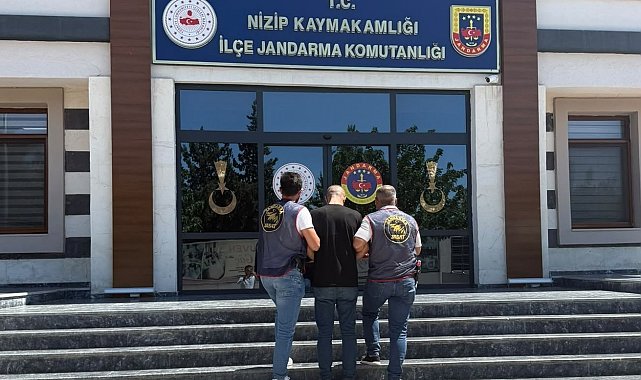 Kesinleşmiş 10'ar yıl cezayla aranan 2 şahıs yakalandı