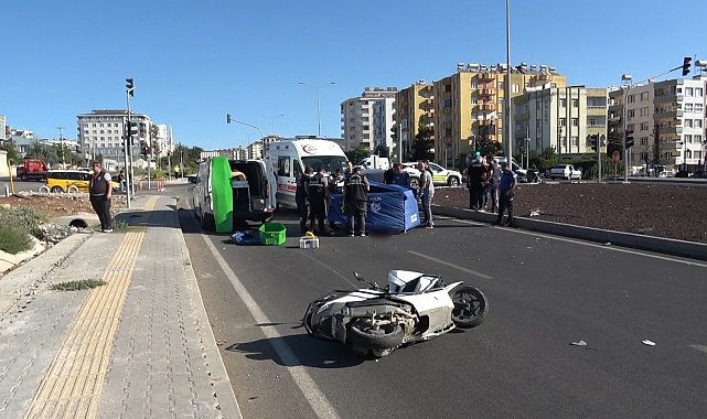 Kilis'te kırmızı ışık ihlali yapan otomobil motosiklete çarptı: 1 ölü