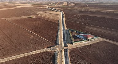 Kilis'te kış hazırlıkları kapsamında derivasyon kanalları temizleniyor