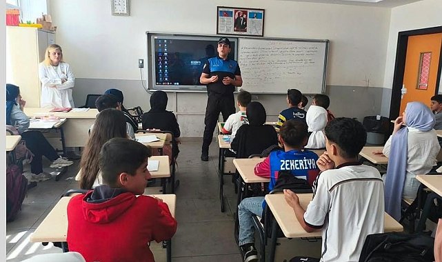 Kilis'te öğrenciler polis ekipleriyle buluştu