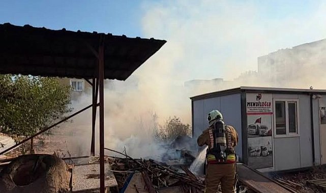 Kırıkhan'da odunluk ve bahçe yangını yaşandı