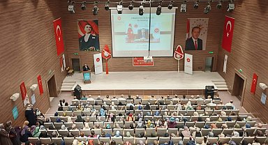 Kırıkhan'da "Peygamberimiz ve Güzel Ahlak" konferansı düzenlendi