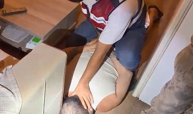 Kırmızı bültenle aranıyordu: Cinayet ve uyuşturucudan 79 yıl ceza alan firari yakalandı