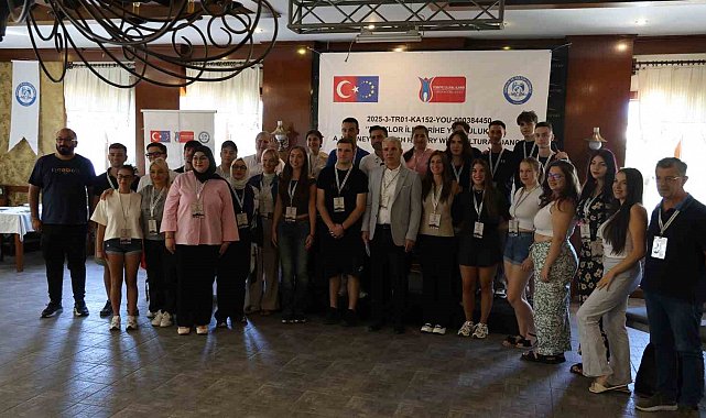 Kırşehir'de 5 ülkeden 30 genç kültür etkileşimi için buluştu