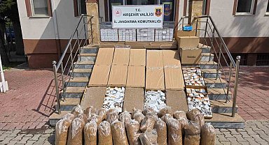 Kırşehir'de 851 bin lira değerinde kaçak makaron ve dolum makinesi ele geçirildi