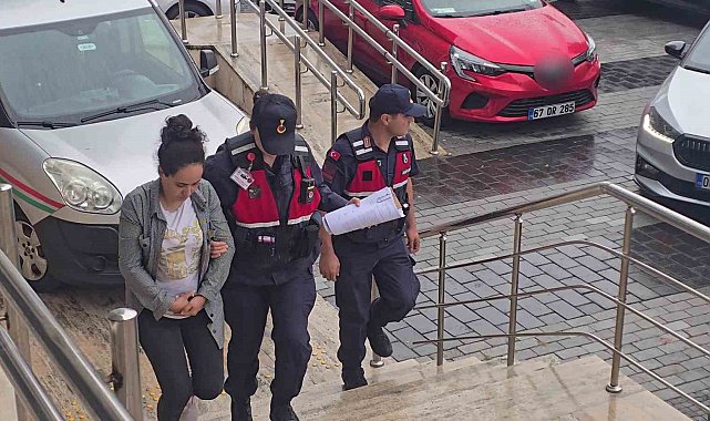 Kızlarını zincire bağlayan anne ve baba tutuklandı: 4 çocuk koruma altına alındı