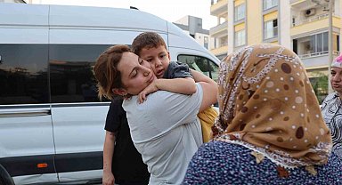 KKTC'deki feribot faciasından kurtulan Adanalı gençler ailelerine kavuştu