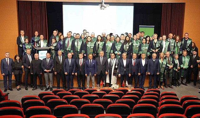 Kocaeli Sağlık ve Teknoloji Üniversitesi'nde yeni akademik yılı açılışı yapıldı