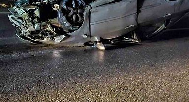 Kontrolden çıkan otomobil, fındık makinesi ve biçerdövere çarpıp takla attı: 1 yaralı