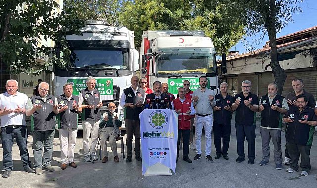 Konya'dan Suriye'ye toplu düğün yardım araçları uğurlandı