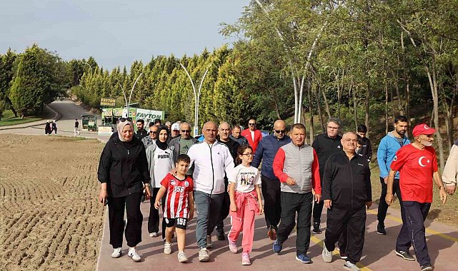 Körfez sahilinde sağlık için 10 kilometrelik yürüyüş gerçekleştirildi