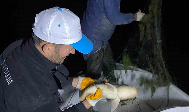 Kovada Gölü'nde kaçak avcılığa gece denetimi