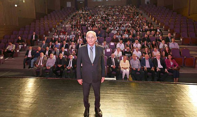 Küçükçekmece Belediyesi yeni eğitim ekosistemi "Enstitü Küçükçekmece"yi tanıttı