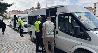 Kulu'da okul servisleri ve çevrelerine sıkı denetim