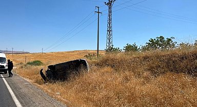Kurtalan'da takla atan otomobilin genç sürücüsü yaralandı