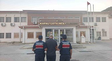 Kuşadası'nda uyuşturucu operasyonu: 3 gözaltı