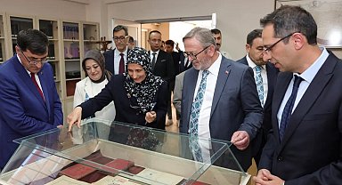 Kütahya'da kütüphanelerin kültürel mirasın yaşatılmasındaki rolü ele alındı