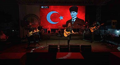 Kuyucak'ta kurtuluş coşkusu konserlerle taçlandı