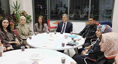Maarif'in Kalbinde Kitap Sohbetleri'nin ilk buluşması Ağrı'da yapıldı