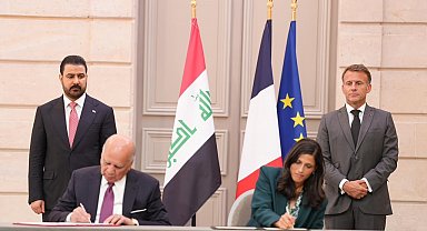 Macron, Irak Başbakanı Zeydi ile bir araya geldi