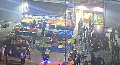 Manav esnafı arasında sopalı kavga: O anlar kamerada
