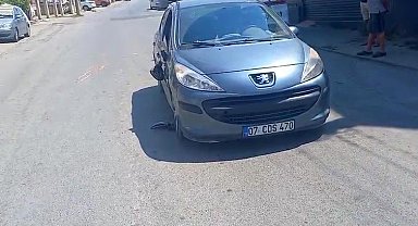Manavgat'ta yolun karşı tarafına geçmeye çalışan yayaya otomobil çarptı