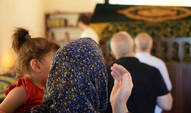 Manevi huzura erişmek isteyenler Şeyh Ali Semerkandi Türbesi'ne akın ediyor