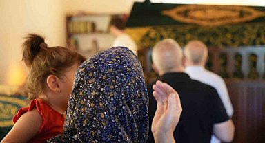 Manevi huzura erişmek isteyenler Şeyh Ali Semerkandi Türbesi'ne akın ediyor
