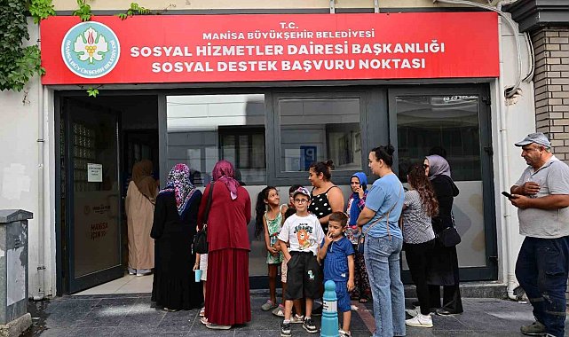 Manisa Şehir Kartı ile 10 bin öğrenciye 30 milyon TL'lik eğitim desteği