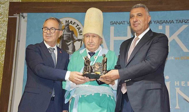 Manisa'da yılın ahisi Mehmet Akgül oldu