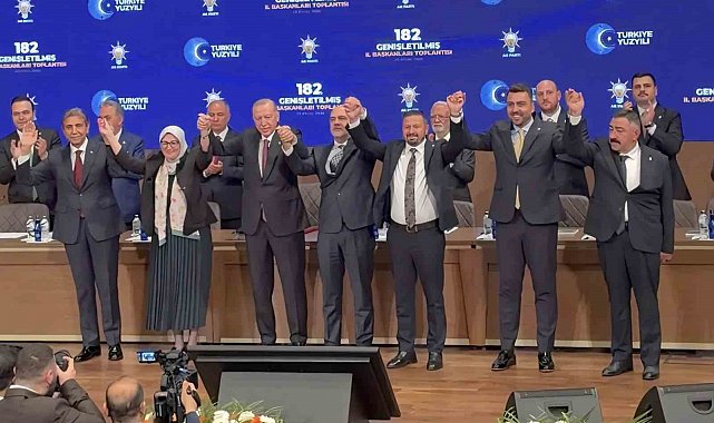 Marmara Adalar Belediye Başkanı Dinçer, AK Parti'ye katıldı