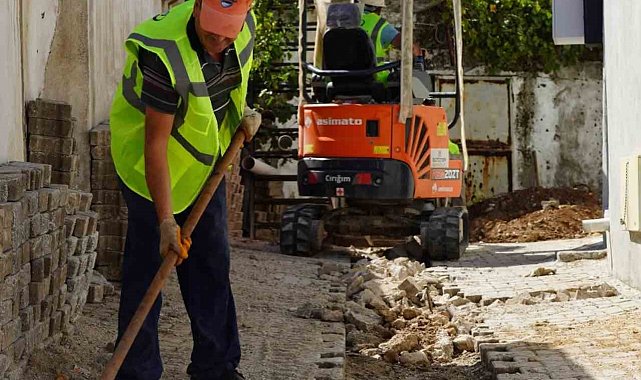 Menteşe'de fosseptik kokusuna karşı altyapı çalışması