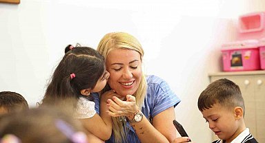 Merkezefendi'de minik öğrencilerin yeni eğitim dönemi heyecanı