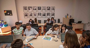 Mersin'de çocuklar yapay zekayla geleceği tasarlıyor