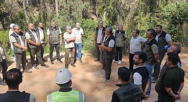 Mersin'de orman yollarında yangına karşı güvenli hat çalışması