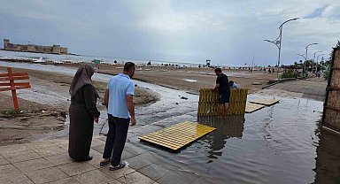 Mersin'de sağanak: Su taşkınları yaşandı