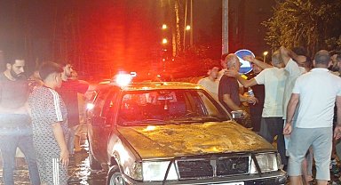 Mersin'de seyir halindeki otomobil alevlere teslim oldu