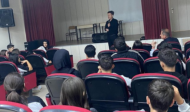 Mesleki eğitime yeni başlayan öğrenciler sektörle buluştu