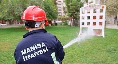 Minikler itfaiyecilik mesleğini yerinde öğrendi