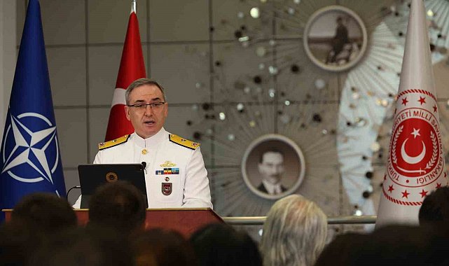 MSB Bakanlık Sözcüsü Tuğamiral Aktürk: "2 PKK'lı terörist teslim oldu"