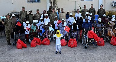MSB, Somali'de ihtiyaç sahibi gazi ve ailelerine destek oldu
