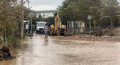 Mudanya'da sağanak sonrası göle döndü