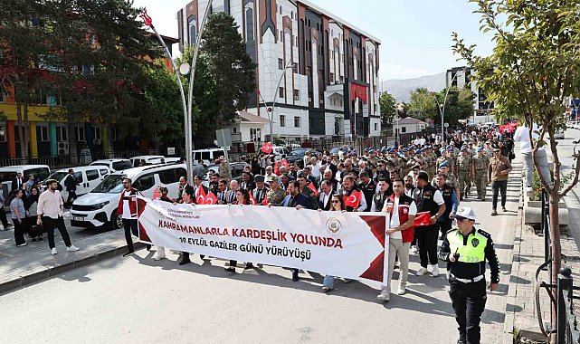 Muş'ta Gaziler Günü dolayısıyla yürüyüş düzenlendi