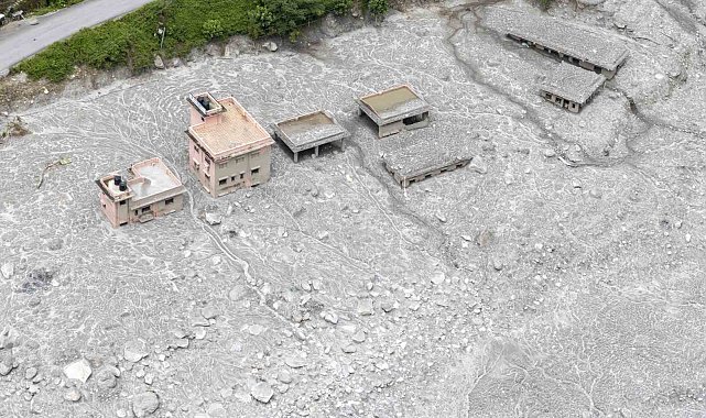 Nepal'deki sel felaketinde ölü sayısı bin 344'e yükseldi