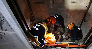 Nevşehir'de asansör boşluğuna düşen 2 işçi yaralandı