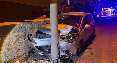 Niğde'de iki otomobil çarpıştı: 5 yaralı
